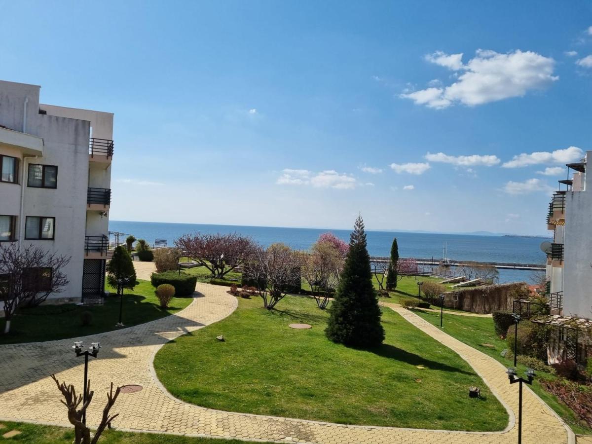 Luxsus Apartment Diamond Sveti Vlas Exterior photo